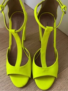 Zara neon lime Sandals
